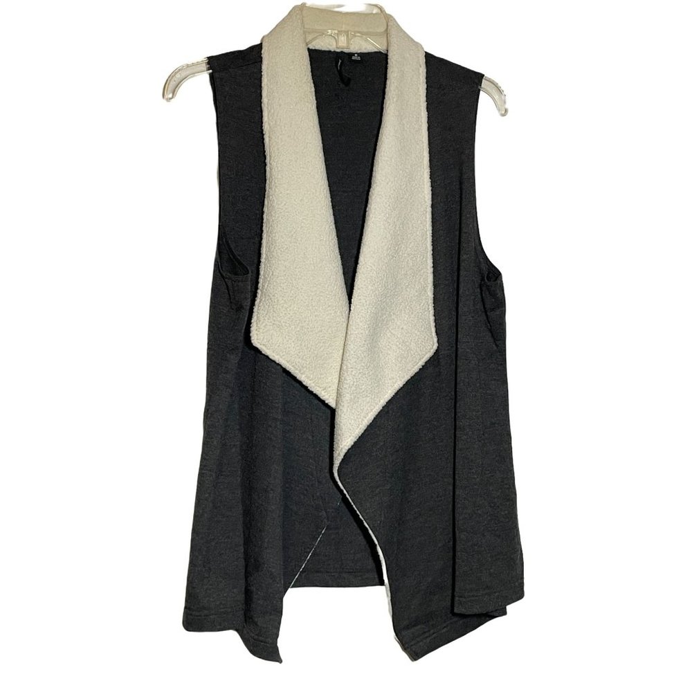 New Directions Open Front‎ Gray Cream Sherpa Vest Size M